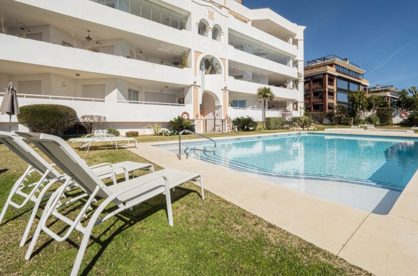 Apartment - Middle Floor Apartment for sale in Puerto Banús