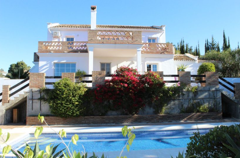 House - Detached Villa for sale in Elviria