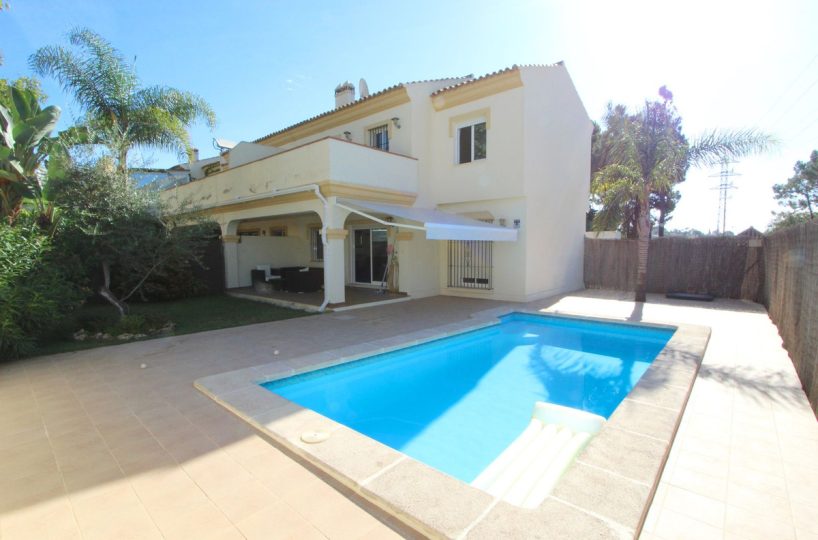 House - Semi-Detached House for sale in Elviria