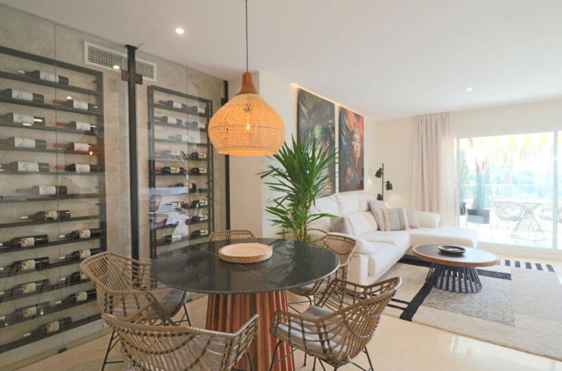 Apartment - Middle Floor Apartment for sale in The Golden Mile