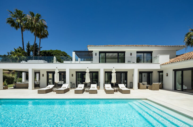 House - Detached Villa for sale in Nueva Andalucía