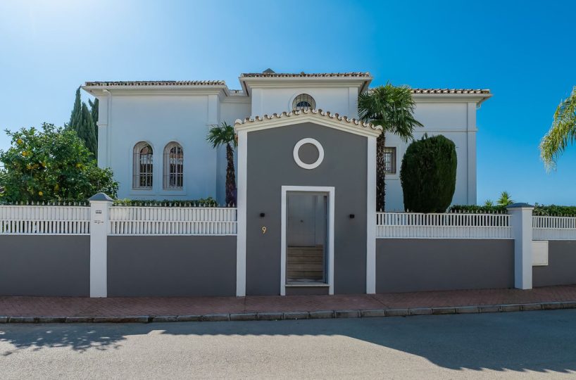 House - Detached Villa for sale in Marbella