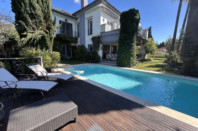 House - Detached Villa for sale in Nagüeles