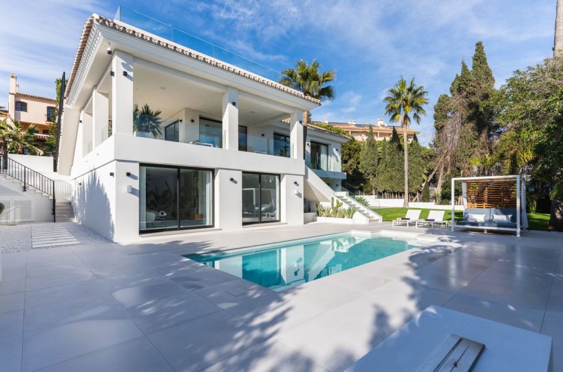 House - Detached Villa for sale in Marbesa