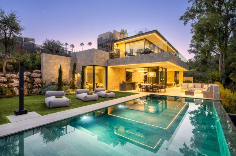 House - Detached Villa for sale in Nueva Andalucía