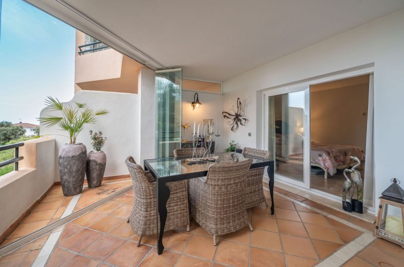 Apartment - Middle Floor Apartment for sale in Elviria