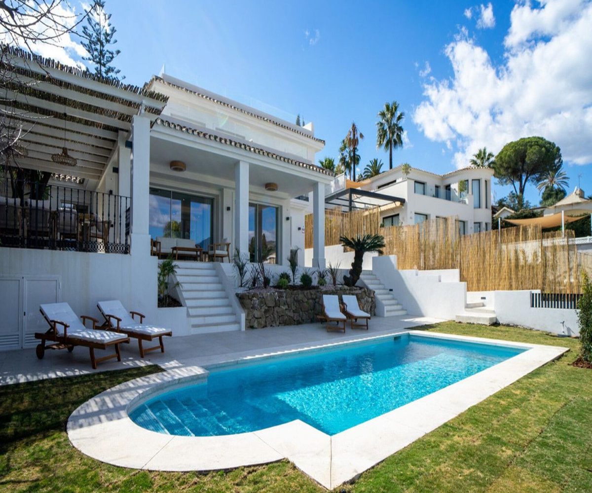 House - Detached Villa for sale in Nueva Andalucía