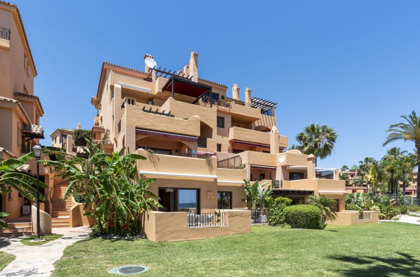Apartment - Ground Floor Apartment for sale in Estepona