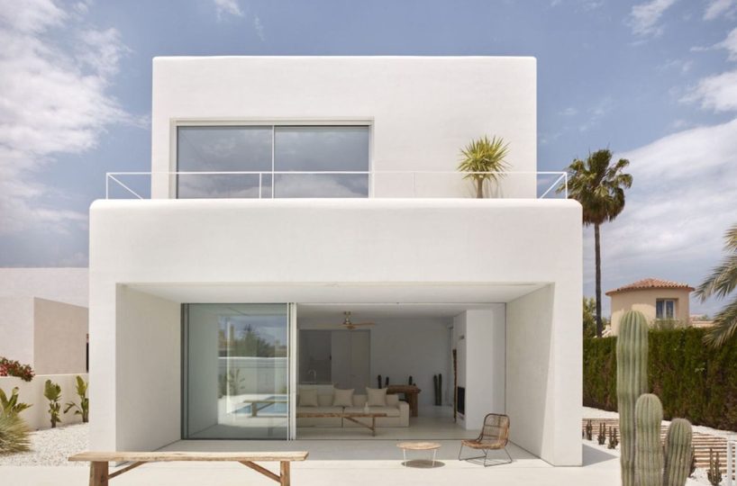 House - Detached Villa for sale in Estepona