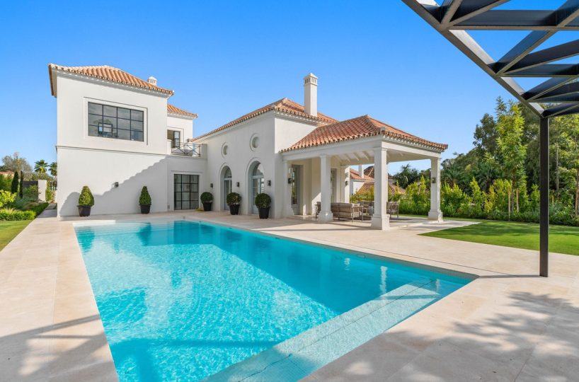 House - Detached Villa for sale in Nueva Andalucía