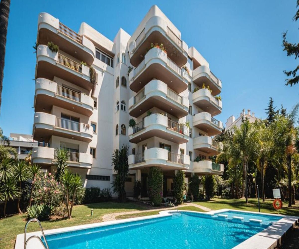 Apartment - Middle Floor Apartment for sale in Puerto Banús