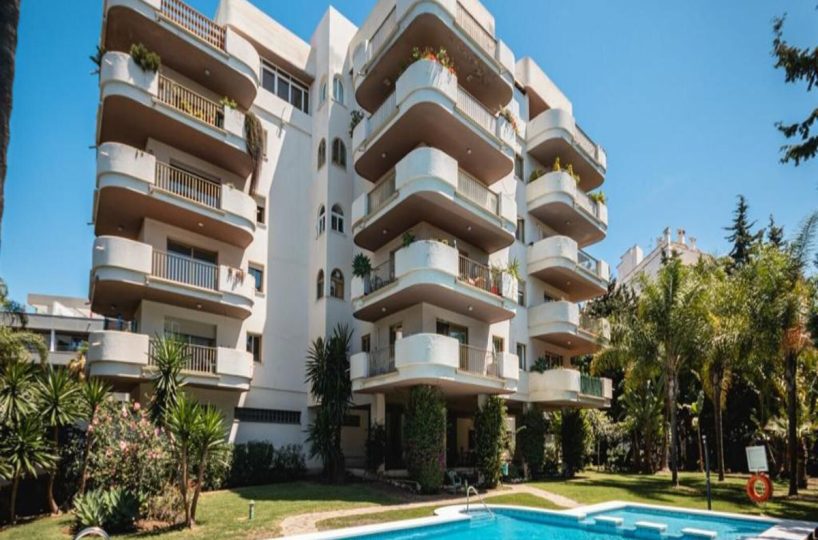 Apartment - Middle Floor Apartment for sale in Puerto Banús