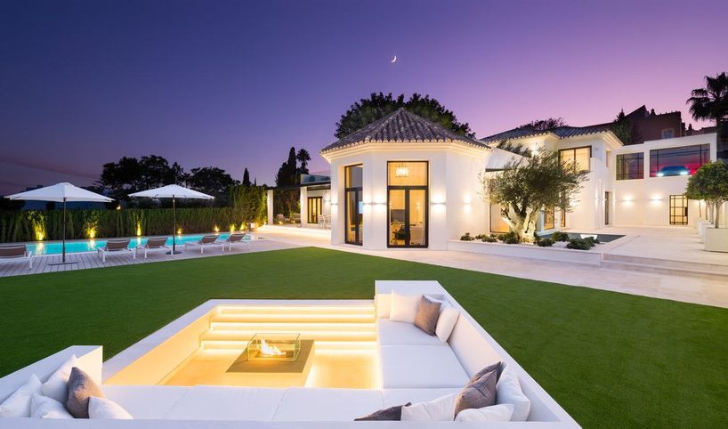 House - Detached Villa for sale in Nueva Andalucía