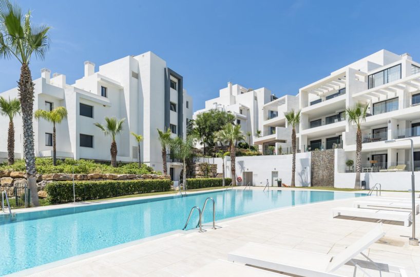 Apartment - Ground Floor Apartment for sale in Estepona