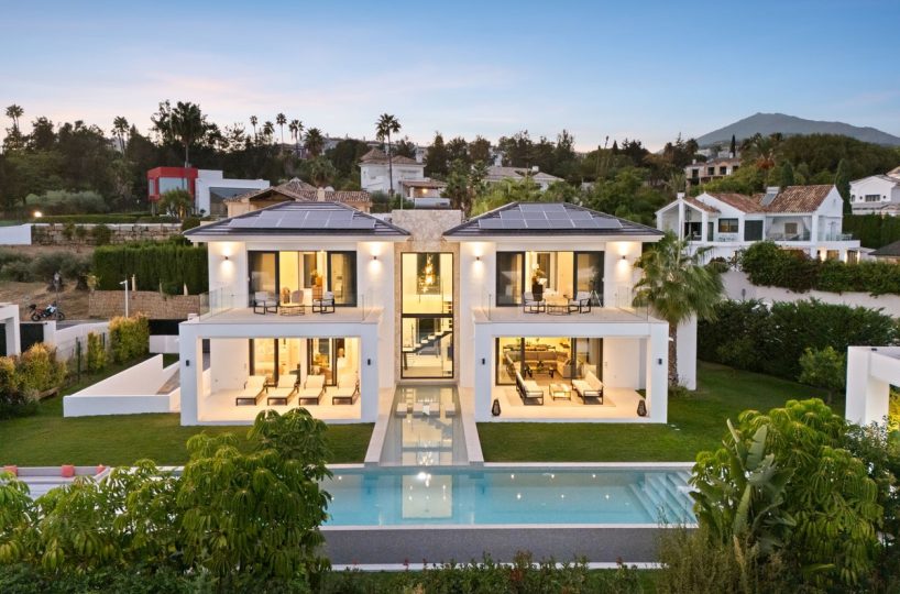 House - Detached Villa for sale in La Quinta