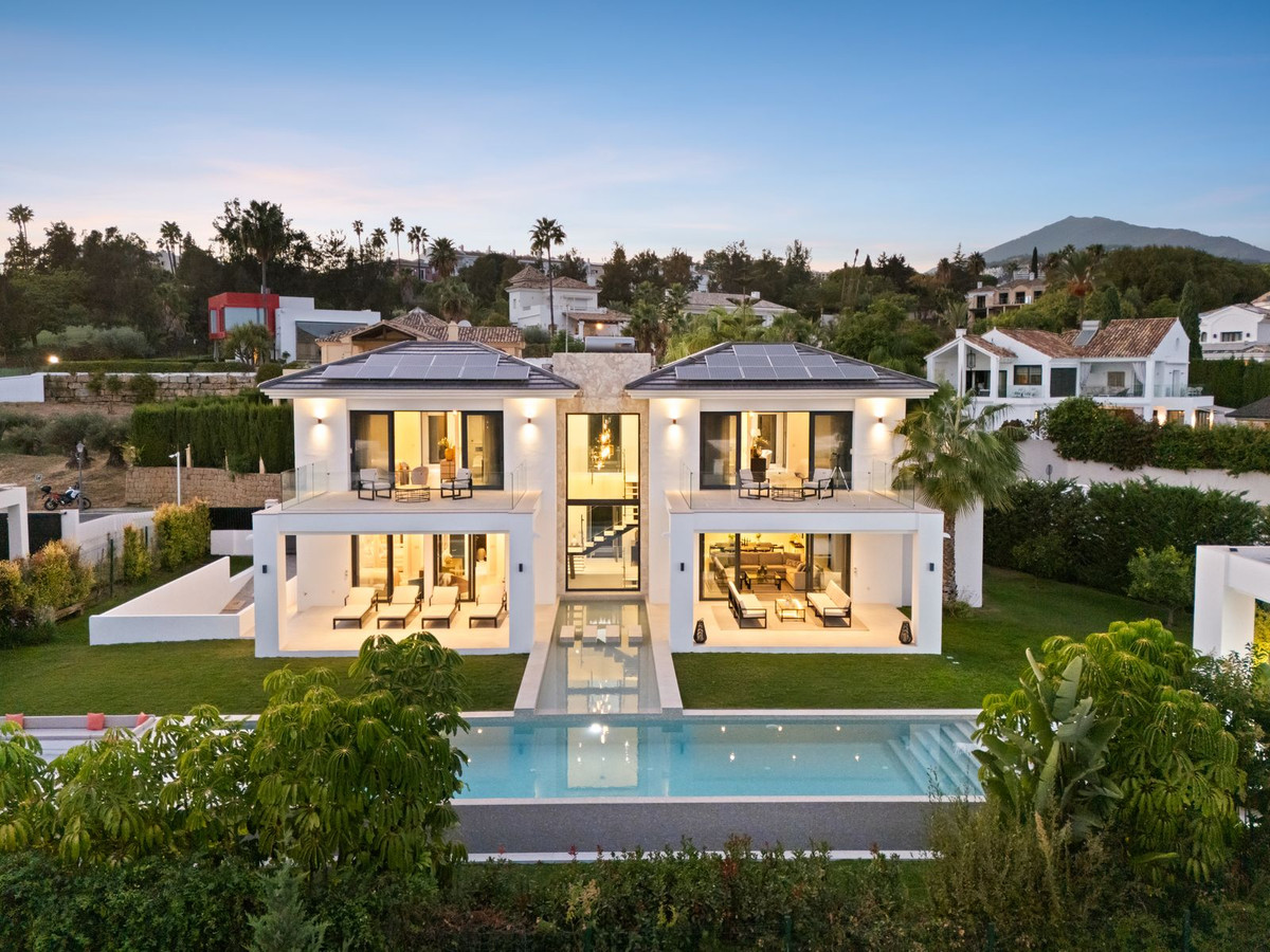 House - Detached Villa for sale in La Quinta