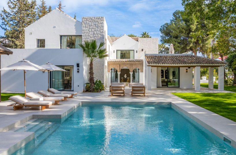 House - Detached Villa for sale in Nueva Andalucía