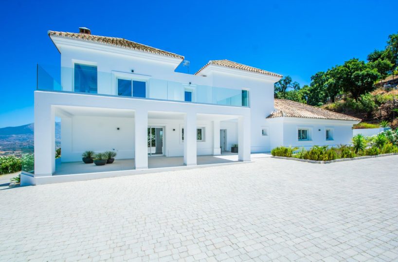House - Detached Villa for sale in La Mairena